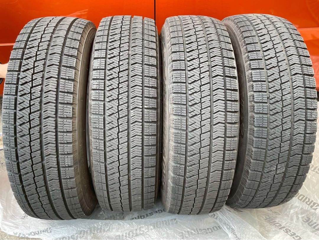 BRIDGESTONE VRX2 ４本セット　冬用タイヤ