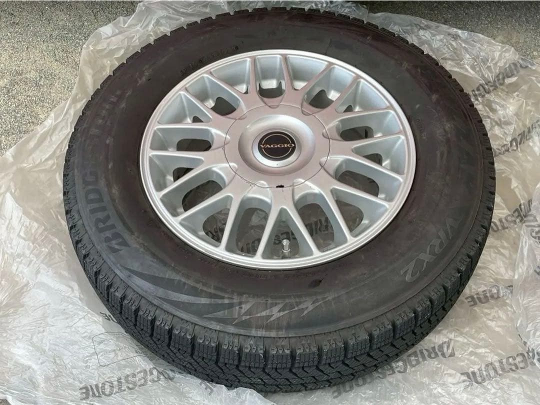 BRIDGESTONE VRX2 ４本セット　冬用タイヤ
