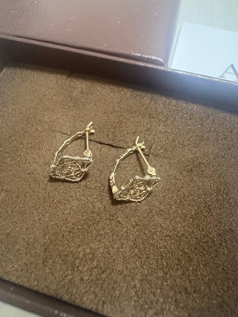 agete 現行品 K10&K5透かしデザインピアス