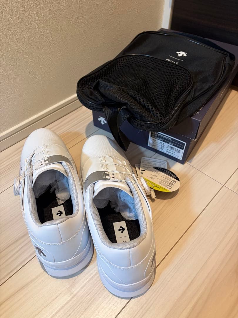 新品未使用　デサント　ゴルフシューズ27.5㎝