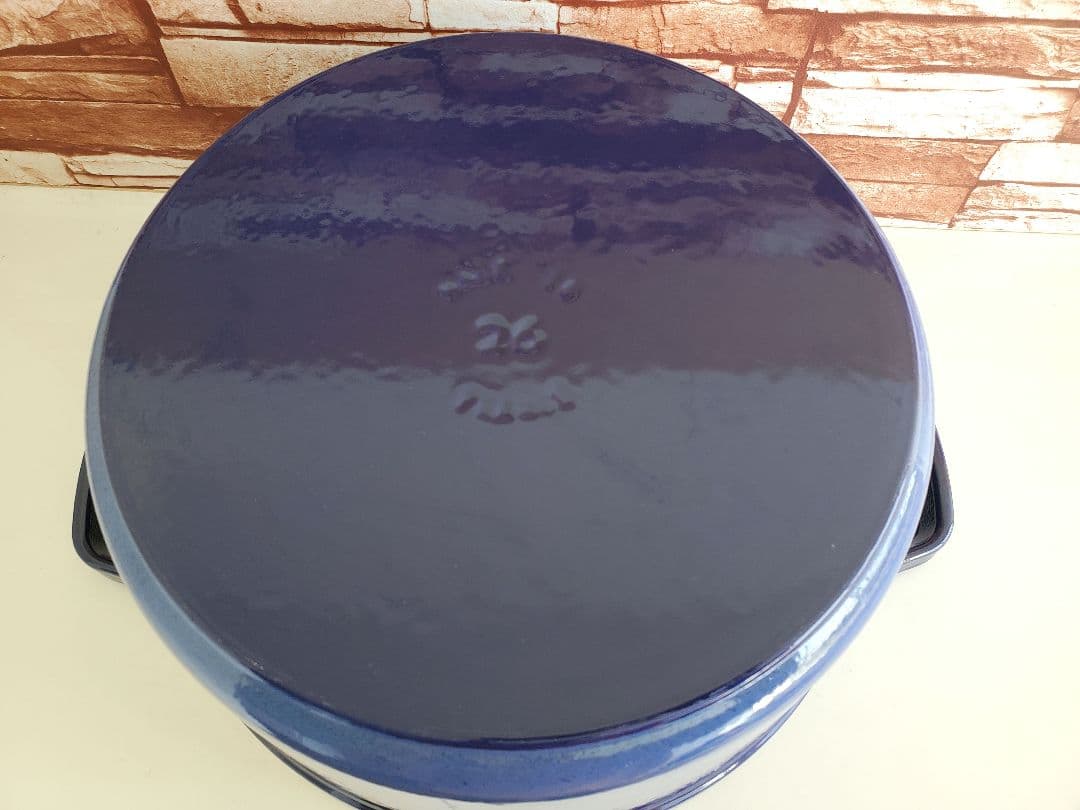 【美品/値下げ中】staub ピコ・ココット ラウンド ロイヤルブルー　ストウブ