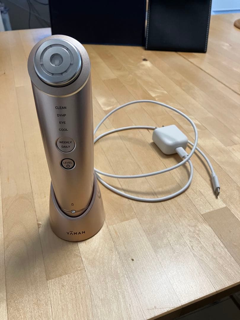 YAMAN 美顔器 多機能 美容器　M-18 フォトプラスshiny