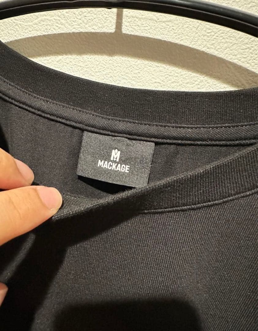 ク*ン様 MACKAGEマッカージュ　ブロックロゴTシャツ