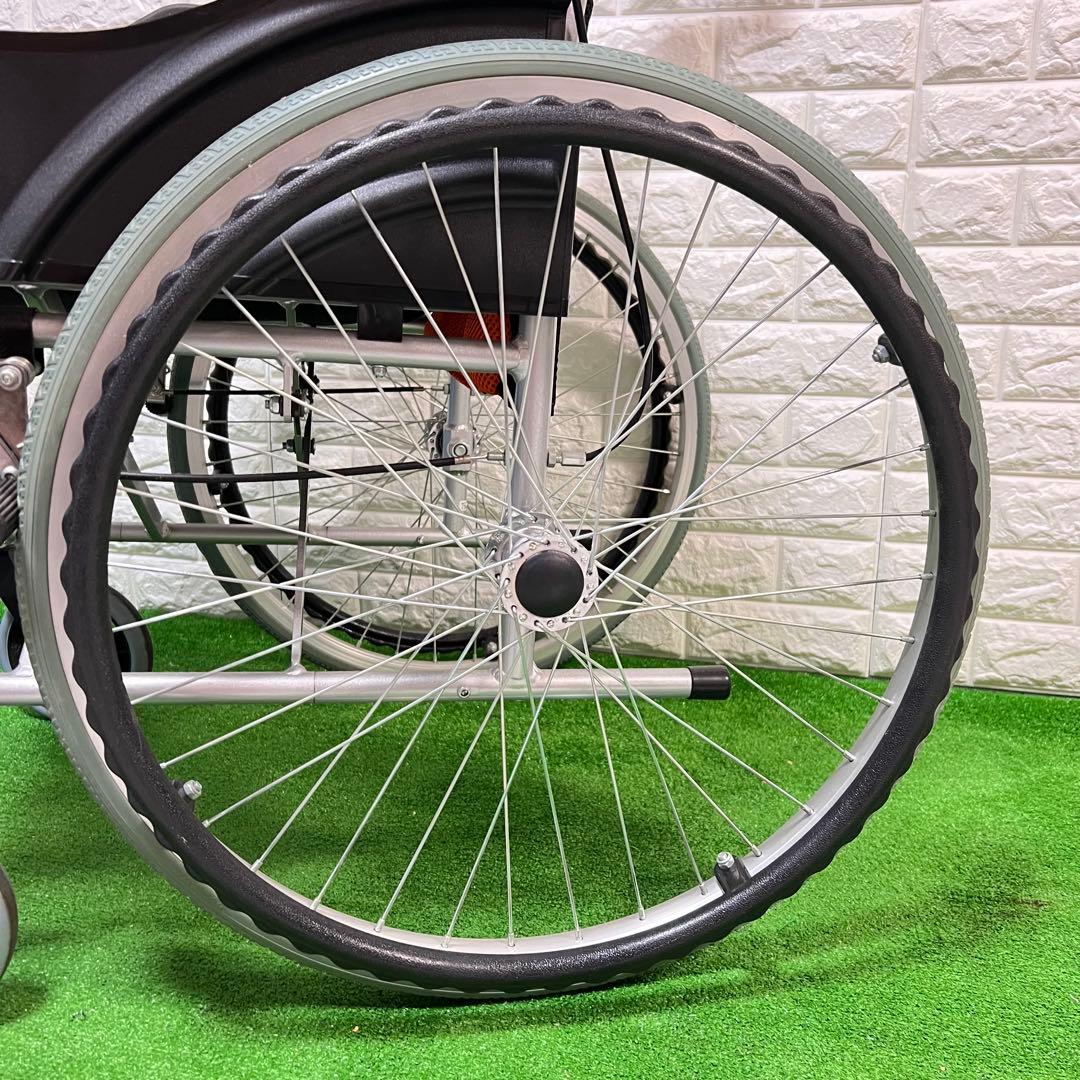 超美品　Care-Tec Japan車椅子 ケアテックジャパン車椅子