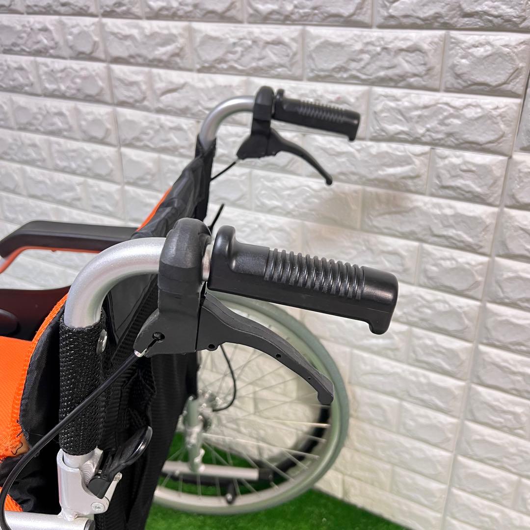 超美品　Care-Tec Japan車椅子 ケアテックジャパン車椅子