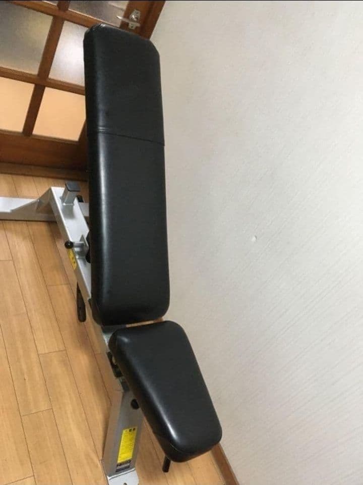 Think Fitness ベンチ　アジャスタブルベンチ
