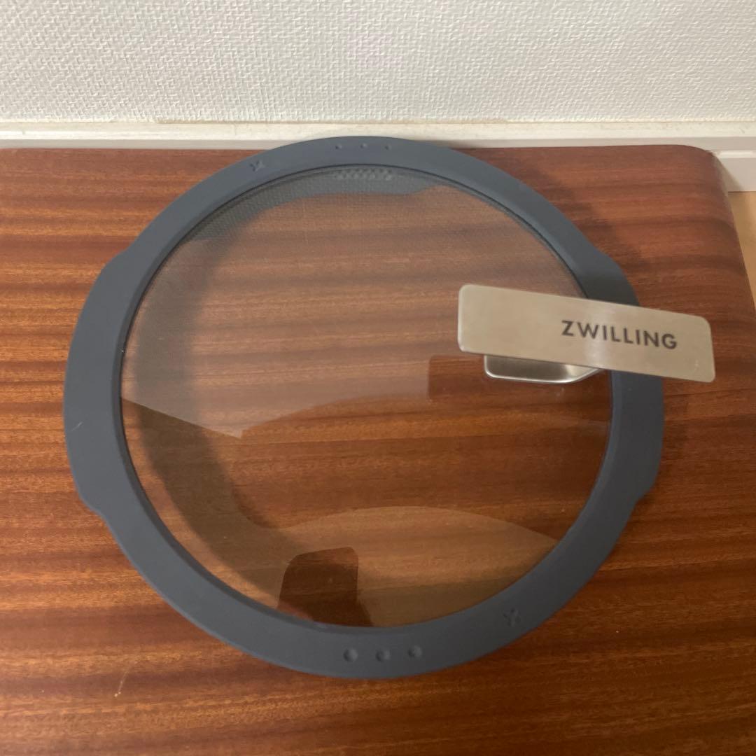 ヘンケルス　ツベリング 両手鍋24センチガラス蓋付き　保証書、箱有り