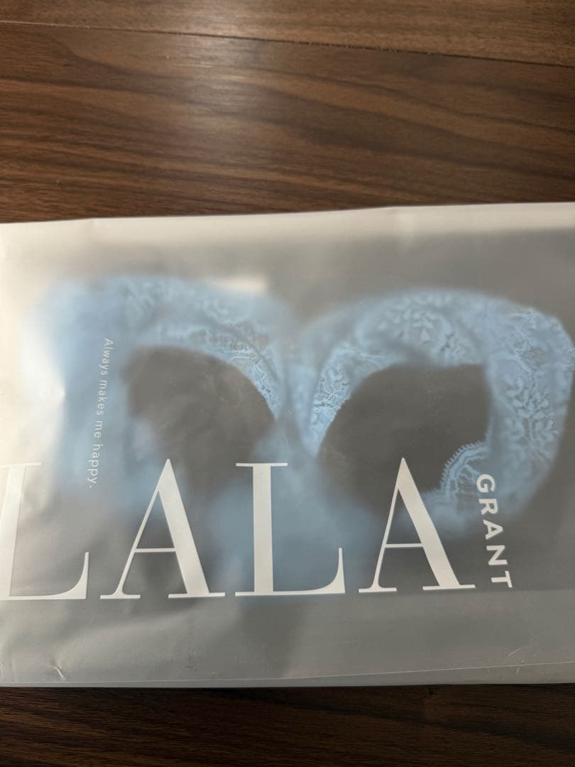 LALA Grant 85Dブラジャー　ブルームーン