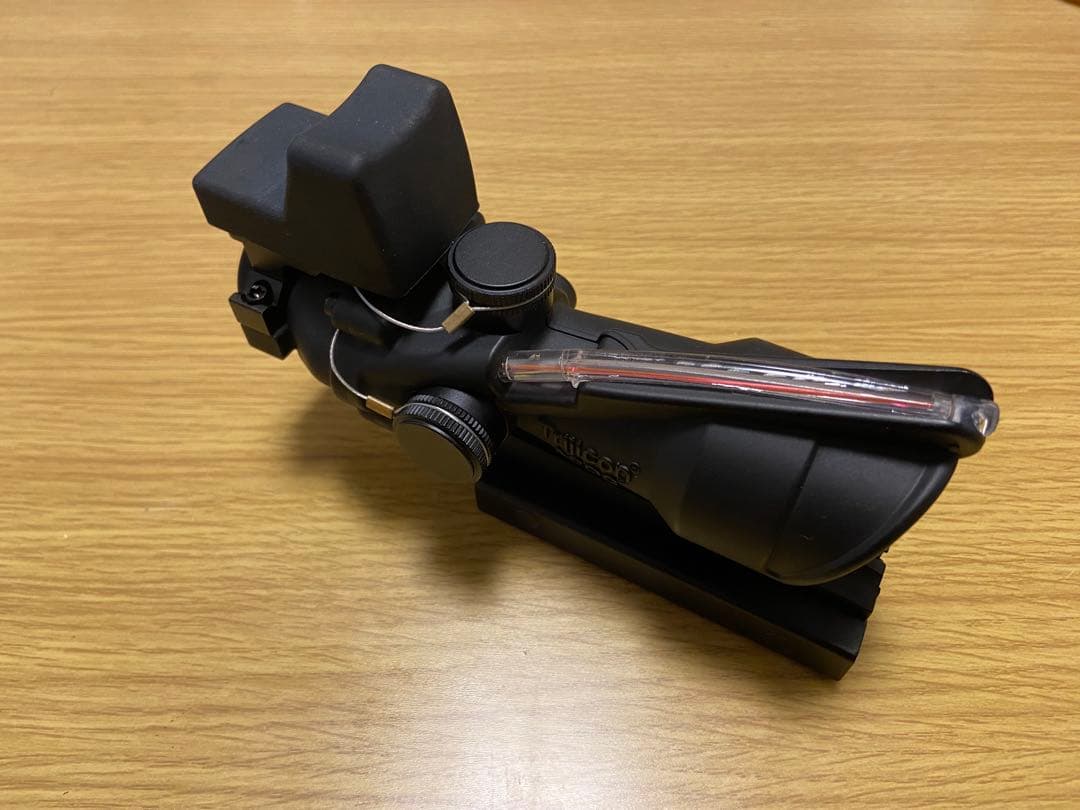 Evolution Gear製 ACOG TA31 4x32 RMRサイト搭載