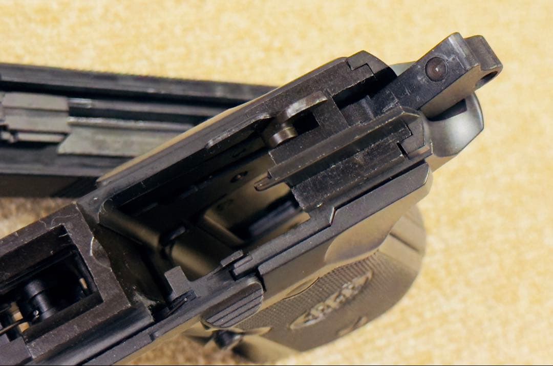 【最終価格】MGC ベレッタM9 未発火美品 予備マガジン付 SPG規格適合品