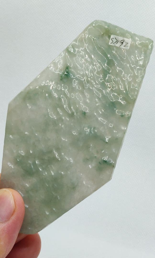 【貴重】氷翡翠の板ルース(69ｇ)