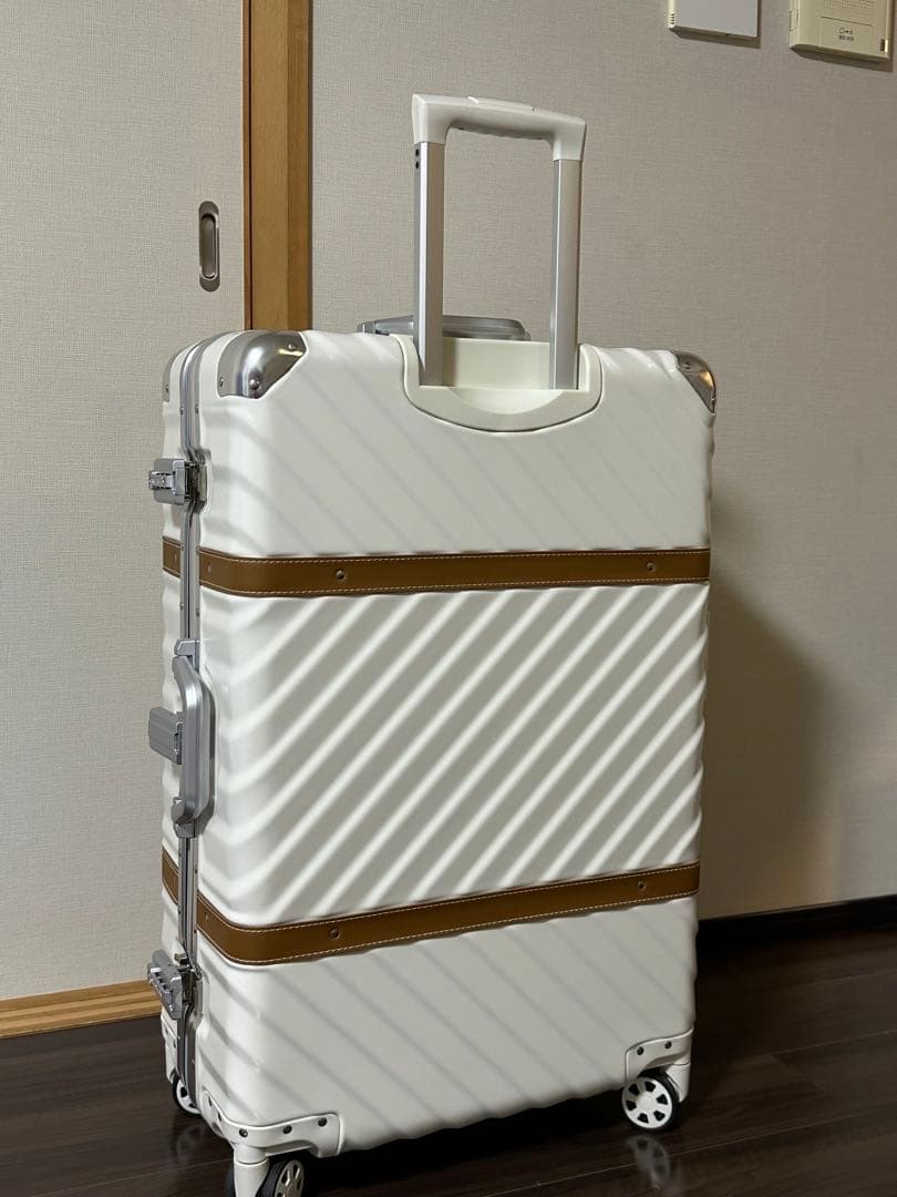 未使用 XL特大スーツケース ストッパー付６−８泊TSA