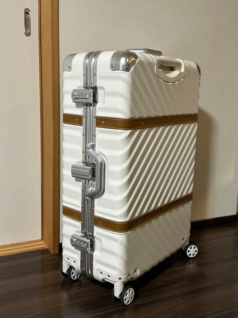 未使用 XL特大スーツケース ストッパー付６−８泊TSA