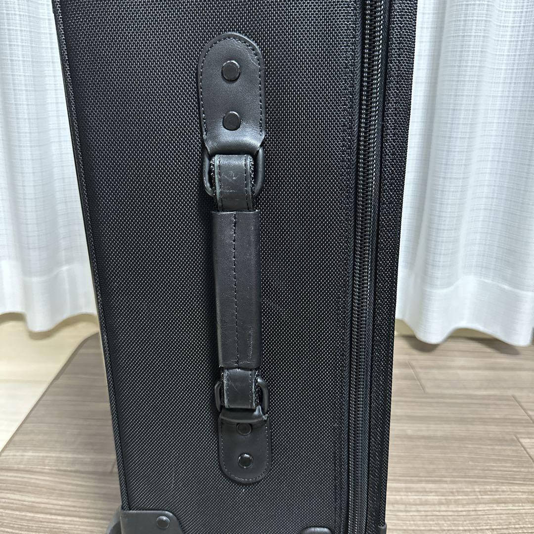 Briggs & Riley ２輪ナイロン 機内持込みキャリー　スーツケース