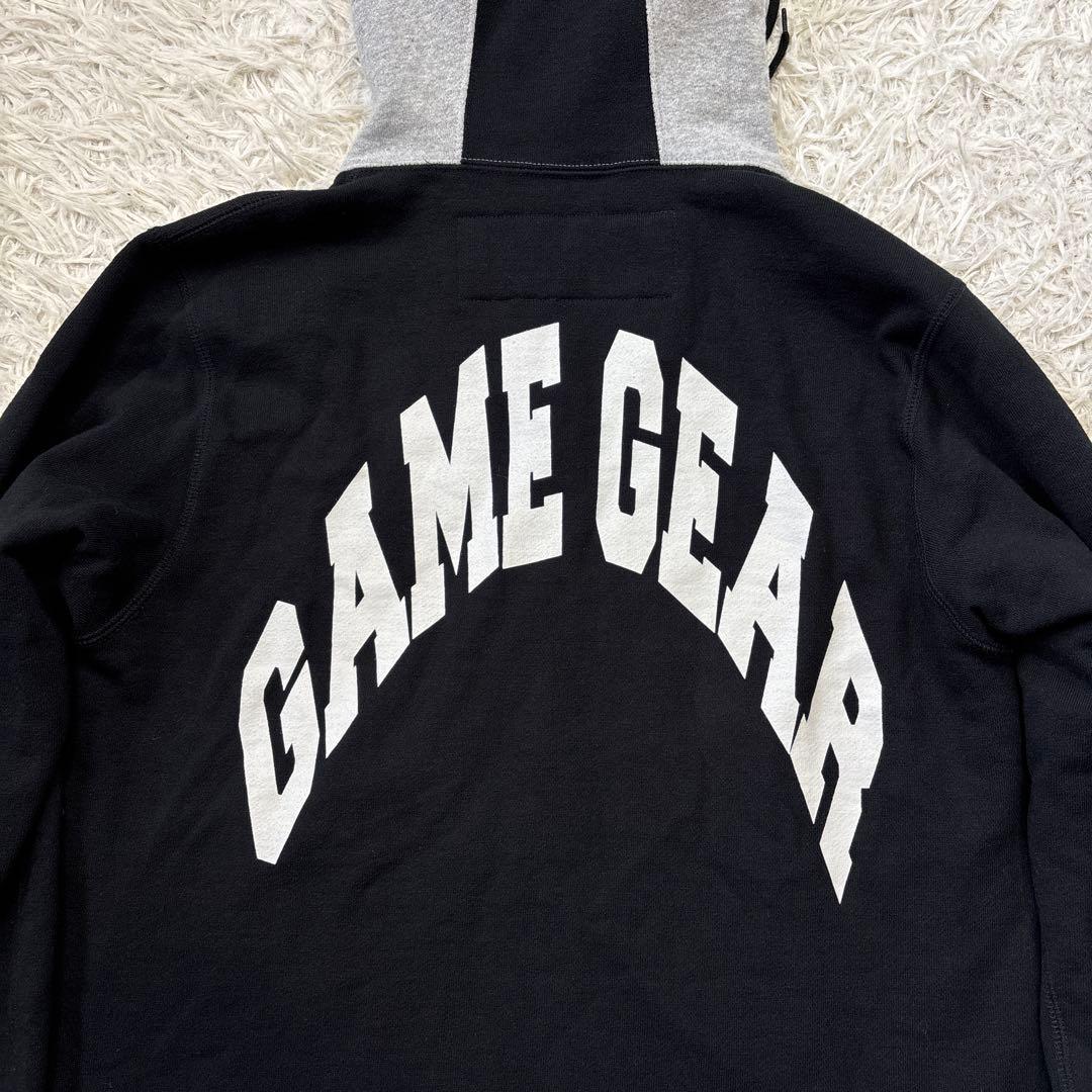 【アベイシングエイプ】 KAWS GAME GEAR パーカー　シャーク　M