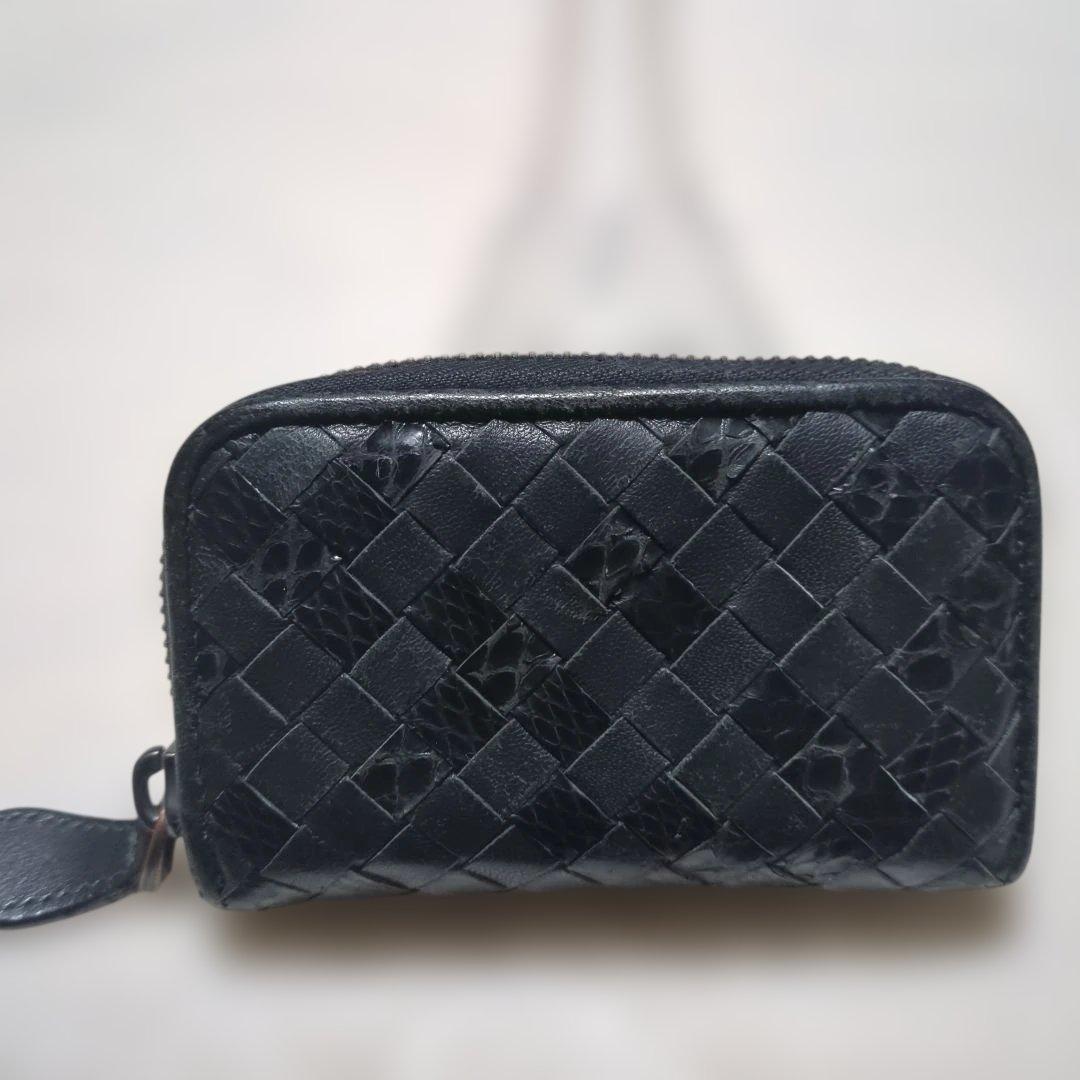 ボッテガヴェネタ　パイソン　　ラウンドファスナー　ケース　イントレチャート