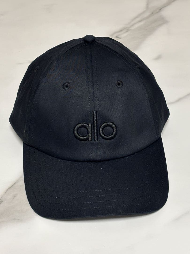 【新品未着用】alo Off-Duty キャップ　ブラック