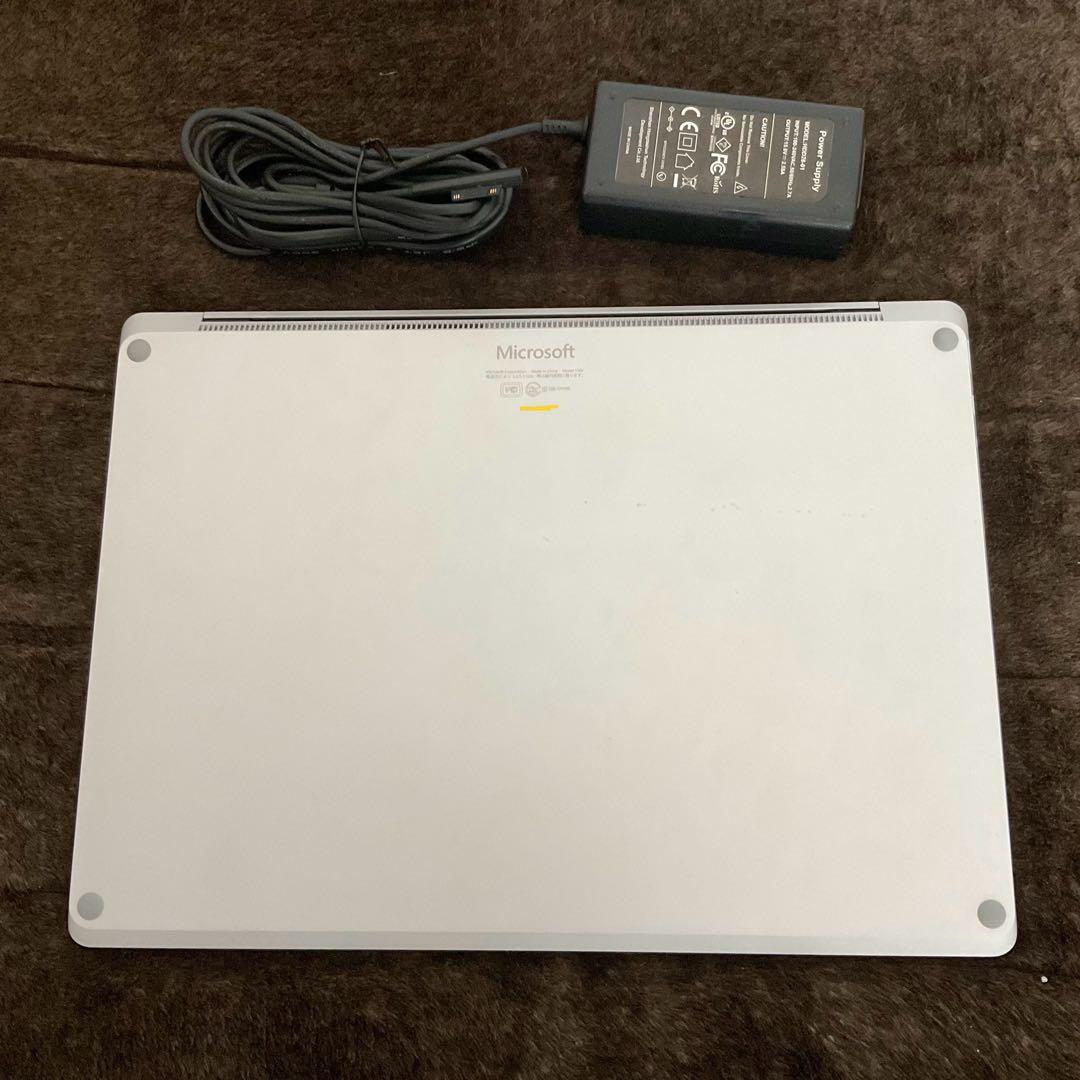 Microsoft Surface Laptop (第1世代)