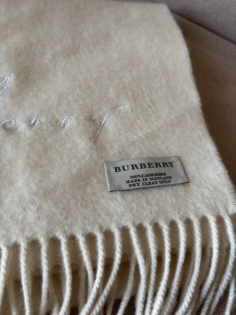 バーバリー BURBERRY カシミヤ ロゴ刺繍マフラー ホワイト