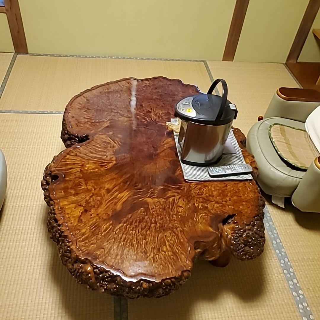 瘤付きかりんの一枚板座卓 茶色