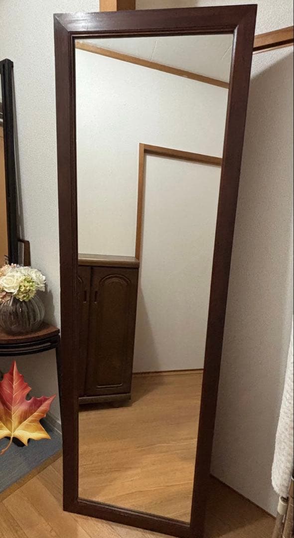 三越家具のブルージュデスクに合わせて購入の大型ウォールミラー 185×61cm