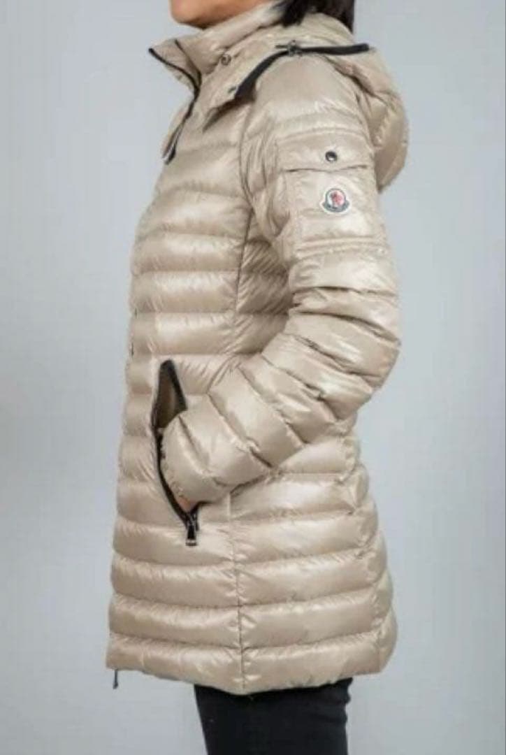 美品モンクレール MENTHEマント バーベル　ライトダウンS〜M