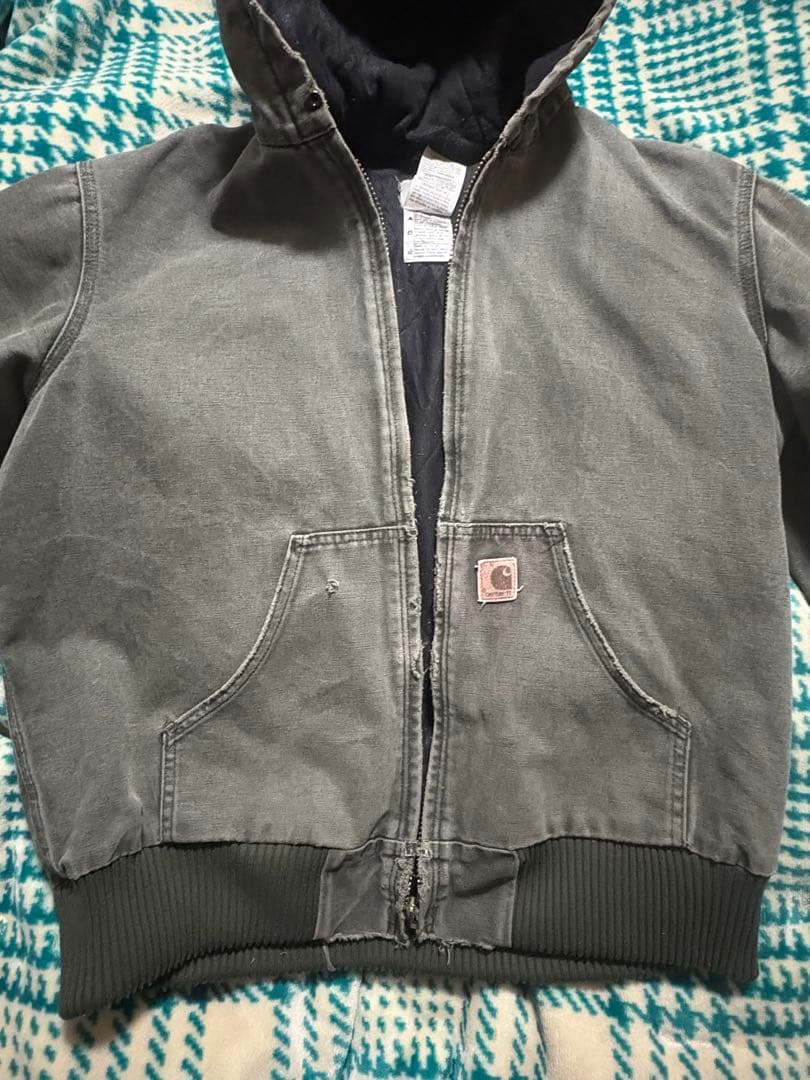 Carhartt アクティブジャケット　オリーブ色　カーハート