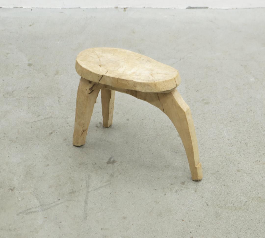 ロビ族 ブルキナファソ 無垢材 スツール 花台 展示台 プリミティブ アフリカ