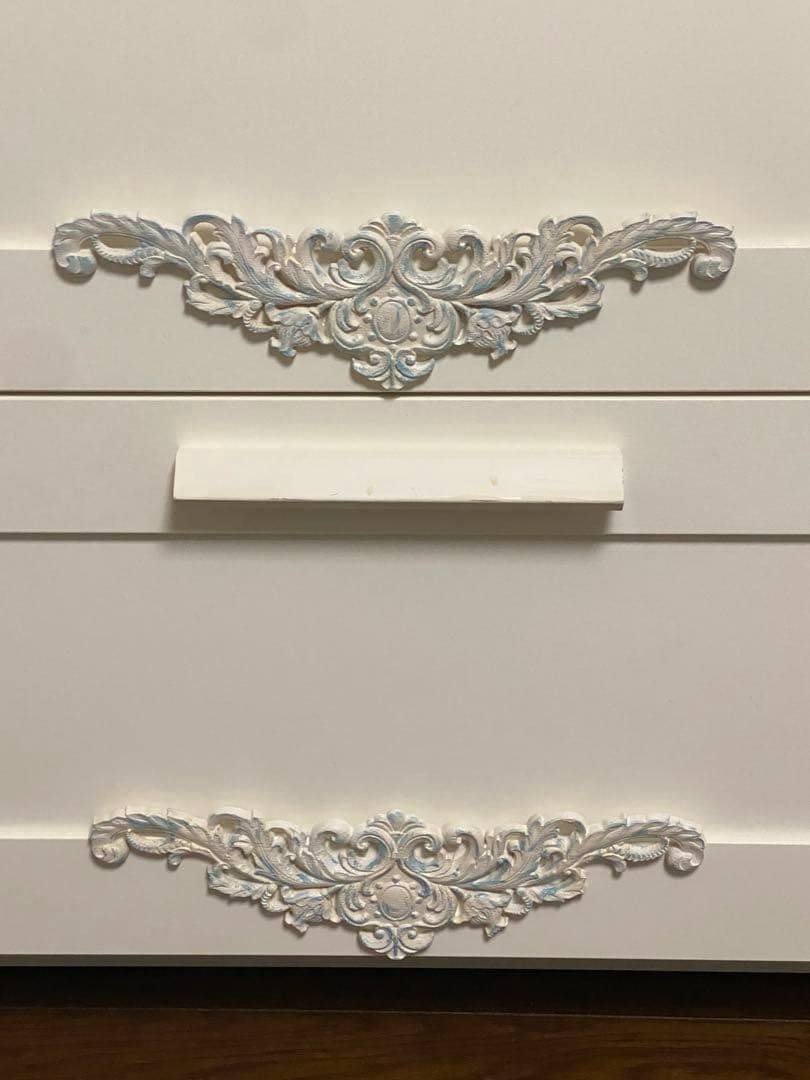 フレンチ お洒落 チェスト♦️ロココ装飾♦️ホワイトシャビー♦️白家具♦️３段♦️送料込