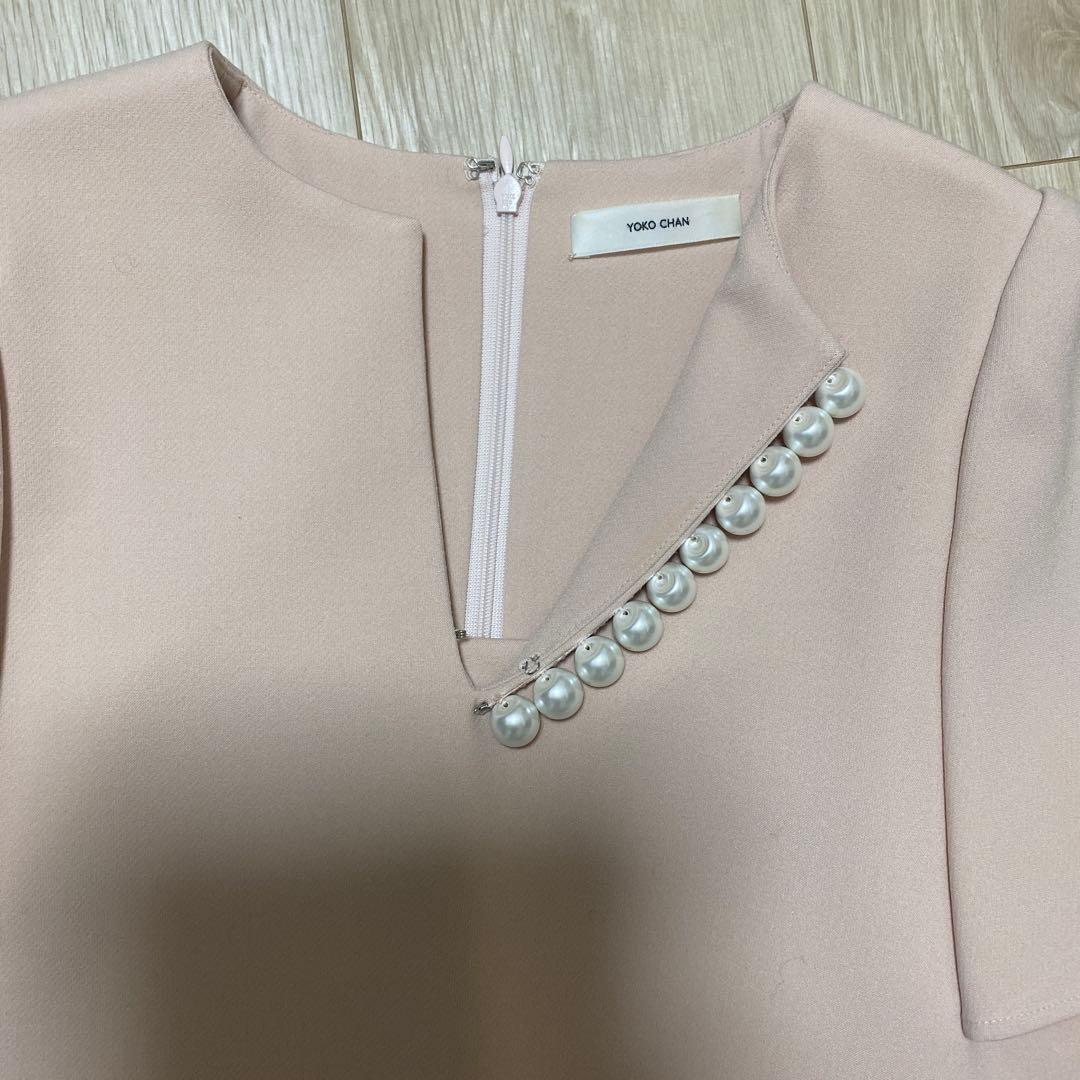 YOKOCHAN パールフリルトップス