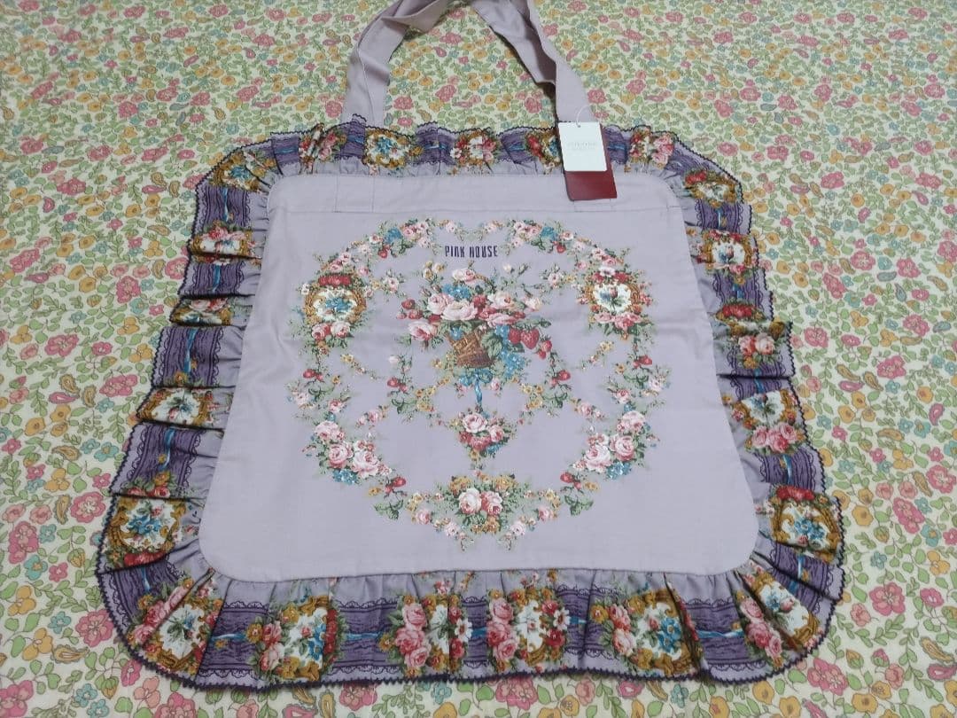 の*ん様 ピンクハウス　クレストフラワー刺繍ブラウス、壁紙模様スカート&バッグ、