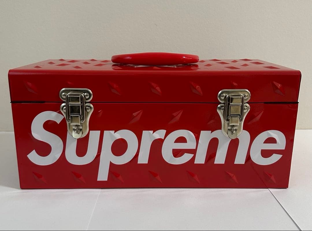 Supreme Diamond Plate Tool Box 工具箱