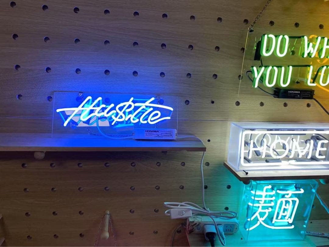 オリジナル　ブルー　LED ネオン管　Hustle 看板 壁掛け インテリア