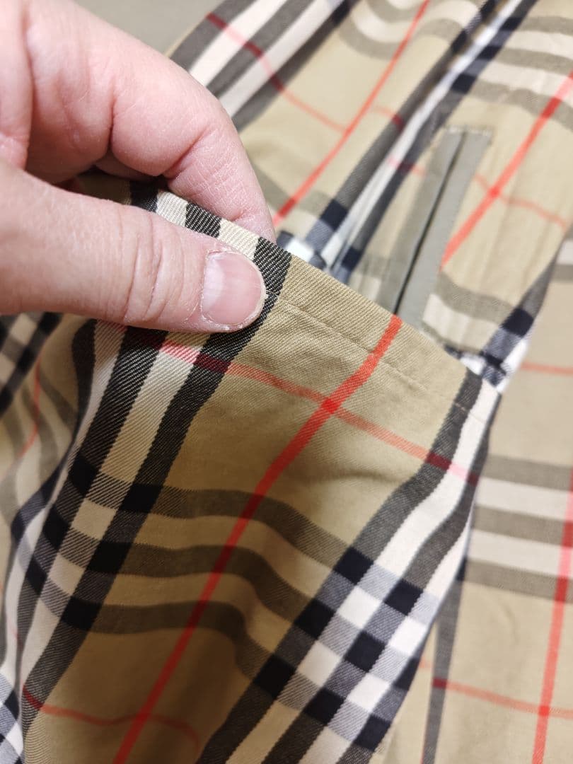 アスナ　Burberry ステンカラーコート