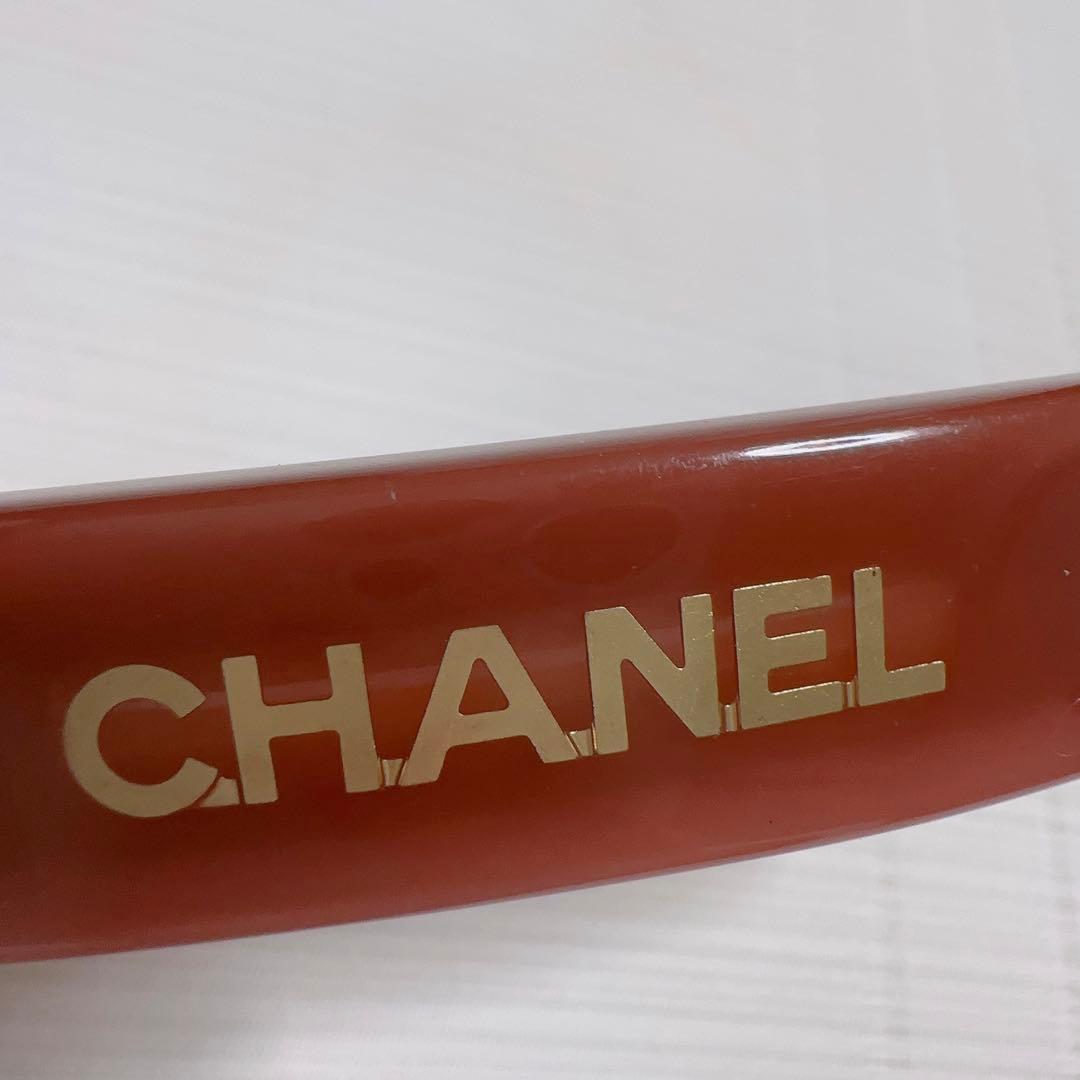 CHANEL シャネル　ロゴ入り　髪留め　バレッタ　ヘアクリップ　美品