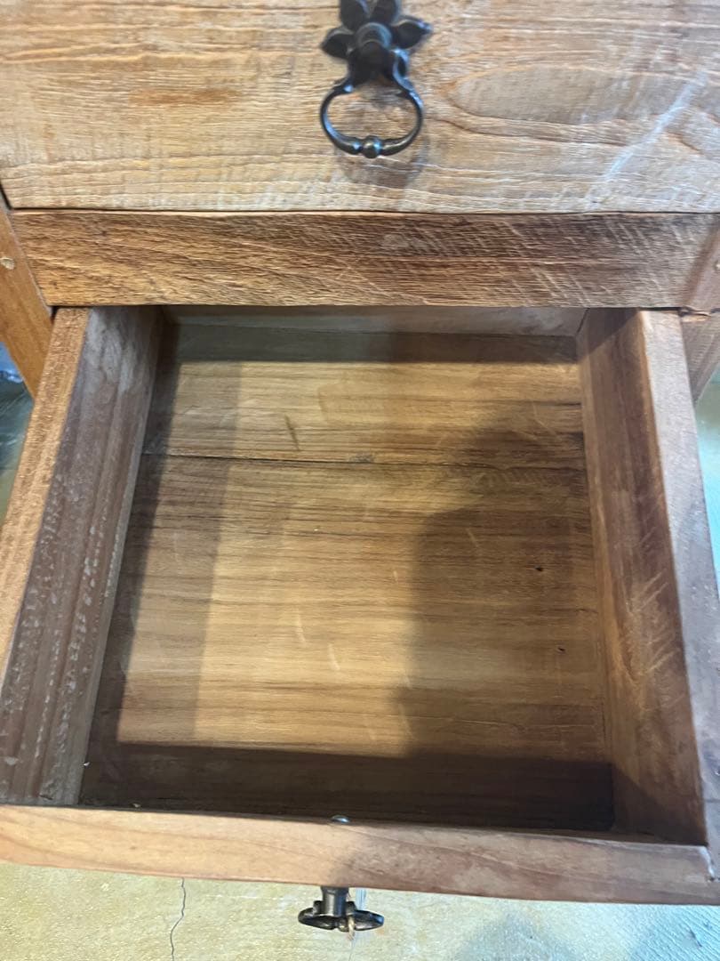 木製　チェスト