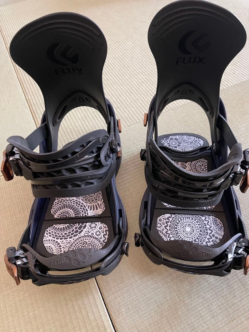 FLUX SR 18-19モデル　カラーTyler Warren