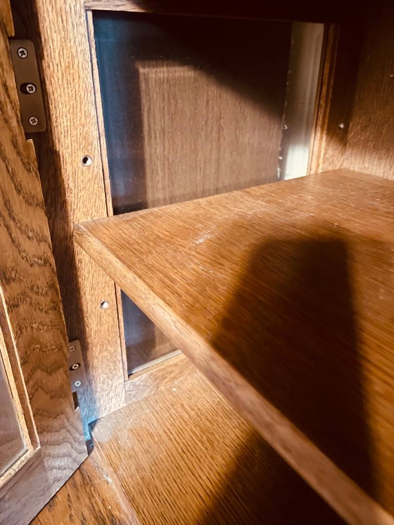 木製キャビネット ダークブラウン 4扉ガラス扉4 引き出し4