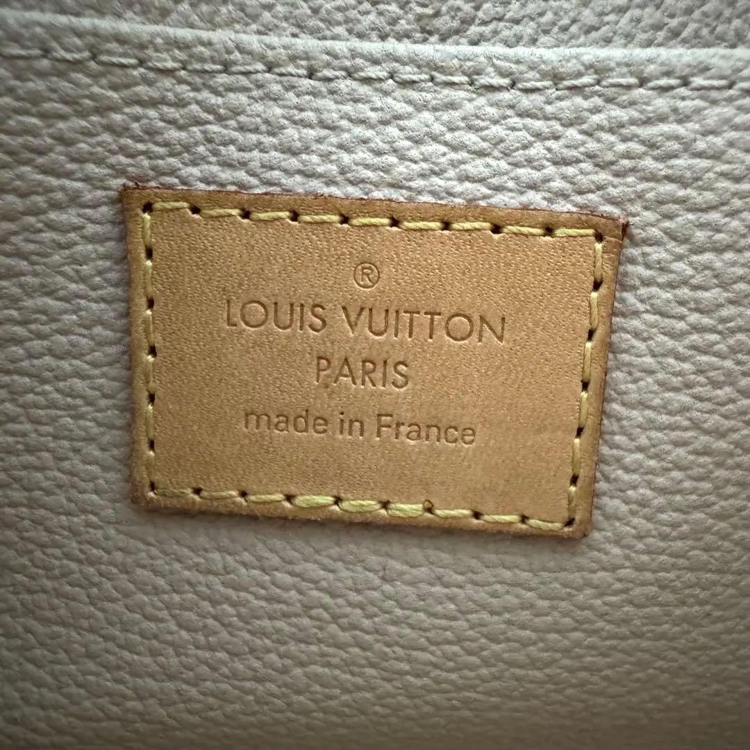 ヴィトンルイヴィトン ポーチ ポシェット コスメティック モノグラム