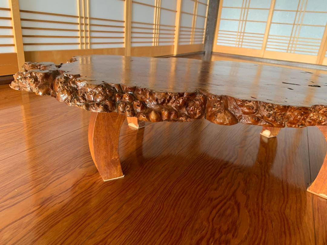 美しい木目が特徴 高級木材 天然木花梨花台 一枚板花梨瘤低座卓葡萄杢 無垢 希少