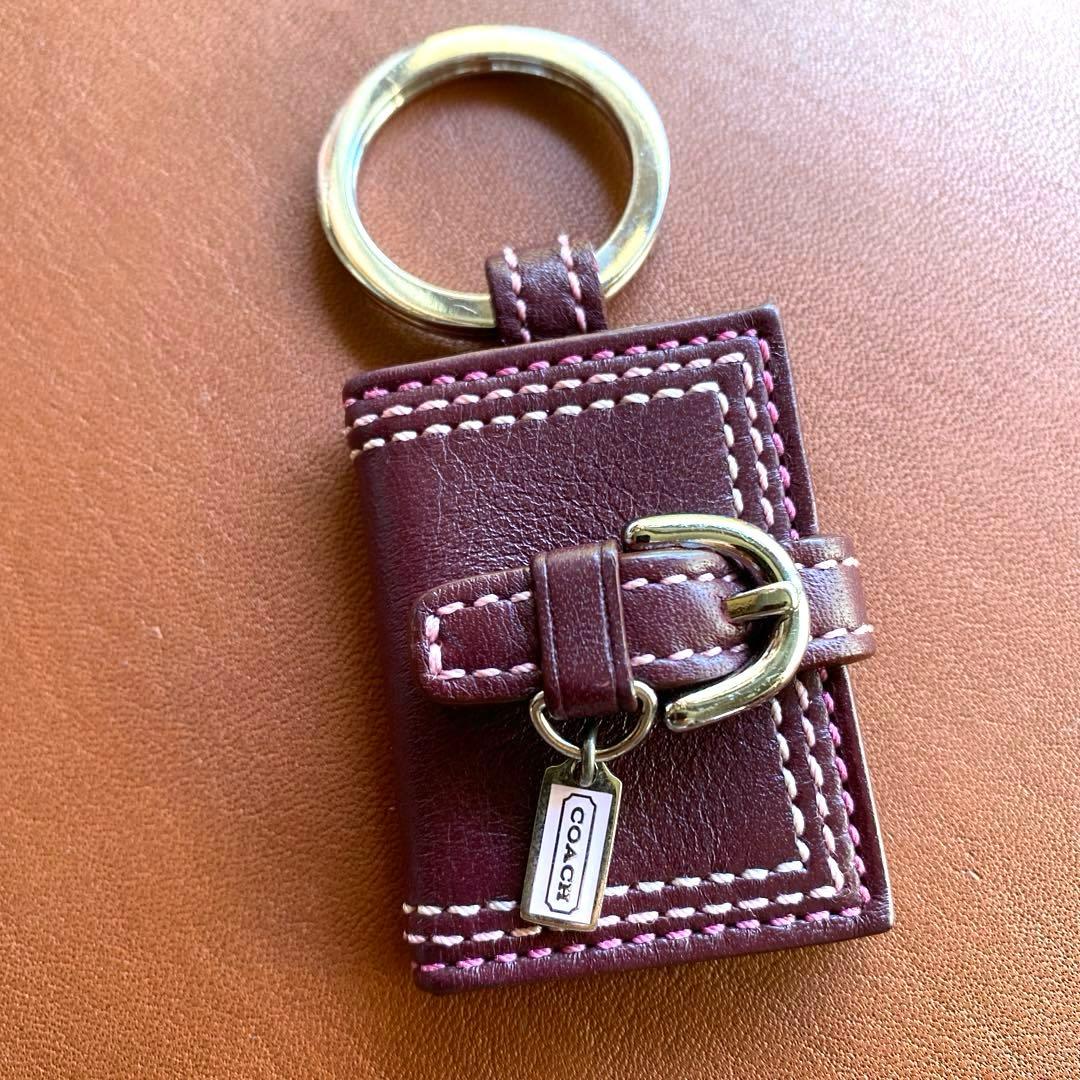 COACH ダークパープル キーホルダー　写真入れ