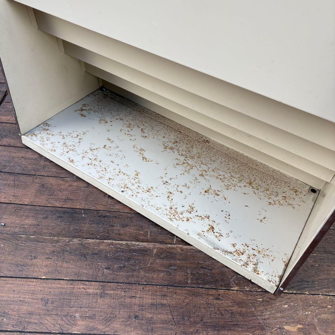 昭和レトロ スチール製 ガラス仕切り 階段型本棚 店舗什器 ショーケース 5段