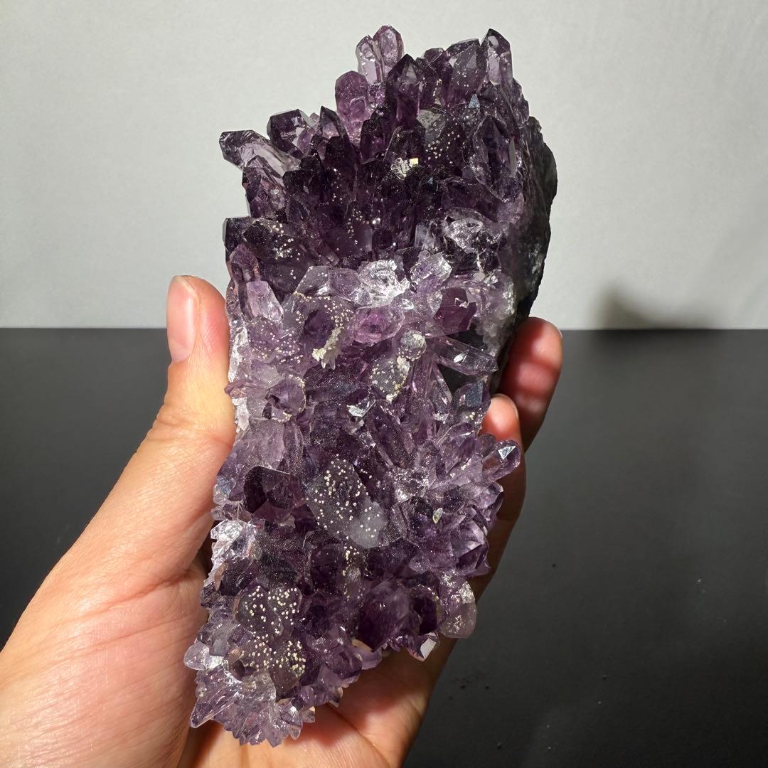 天然石アメジストの原石　置物　鉱物NO.011808