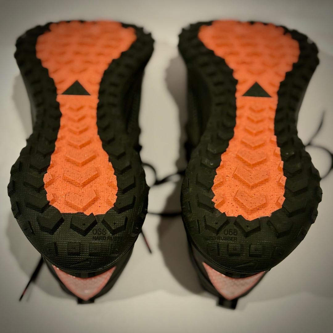 NIKE ACG マウンテンフライロー “アンスライト” US12