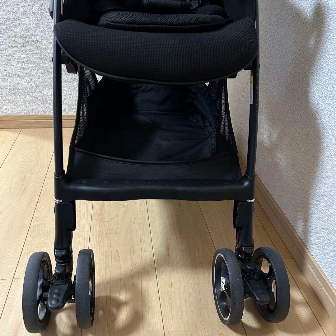 アップリカ ラクーナクッションフリープラス レザーハンドル 2023年モデル