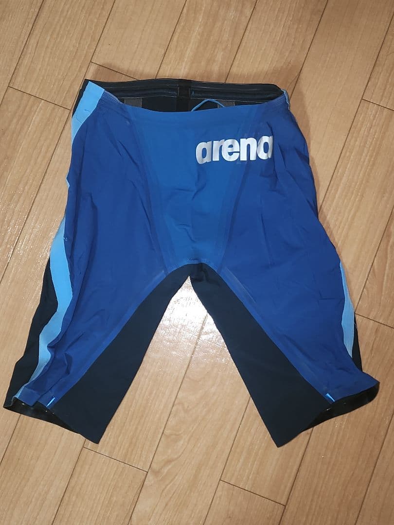 アリーナ 高速水着 XS