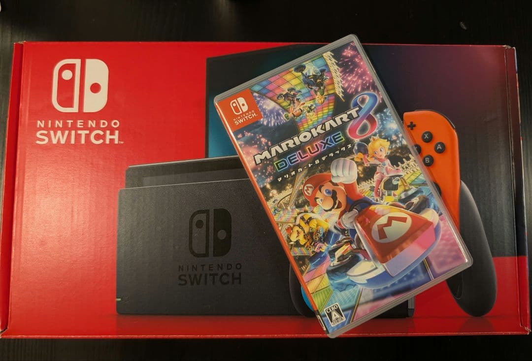 Nintendo Switch 本体 + マリオカート8 デラックス