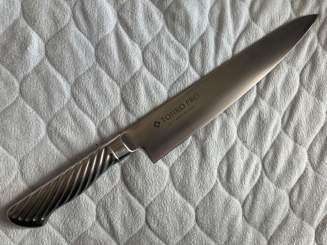 K*様 TOJIRO PRO 牛刀　新品は240mm F-890 研ぎ直し＆再刻