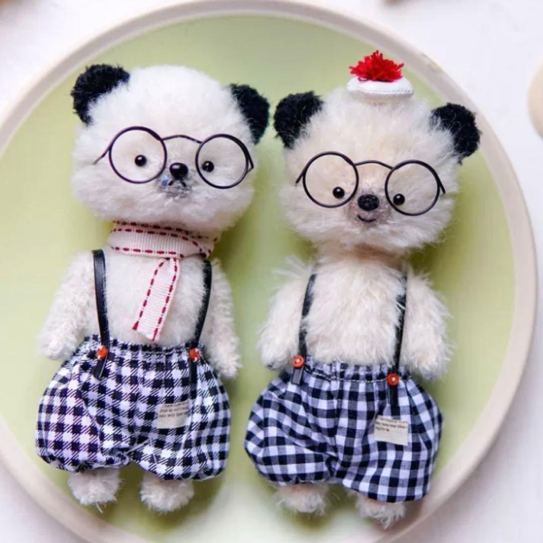 微笑む黒ミミちゃん くま 熊 テディベア 海外作家様 ぬいぐるみ