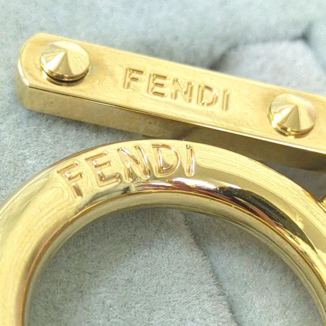 フェンディ FENDI キーホルダー チャーム ポンポン フォックスファー